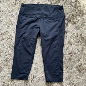 Plus size cropped leggings 🌺